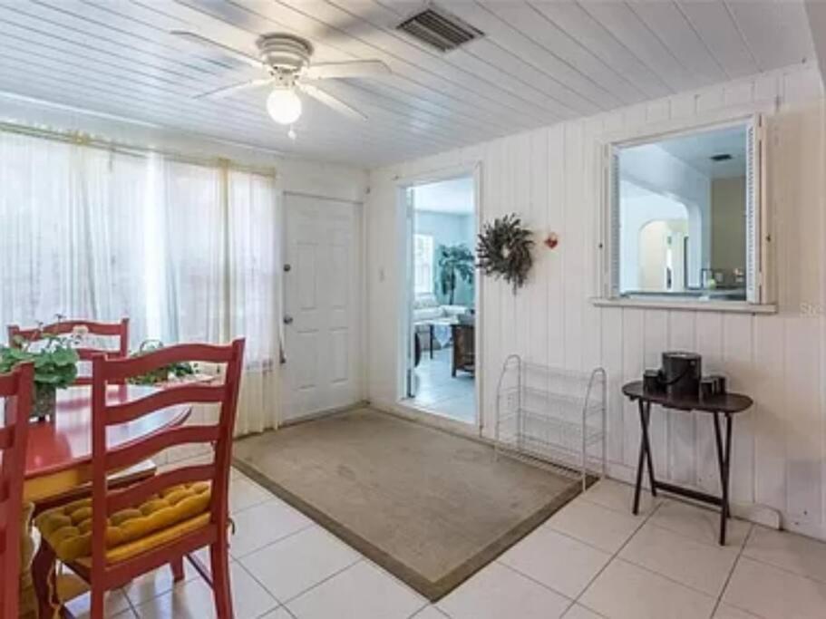 Lovely 1 Bedroom Unit Across From Lido Key Beach Sarasota Exterior photo